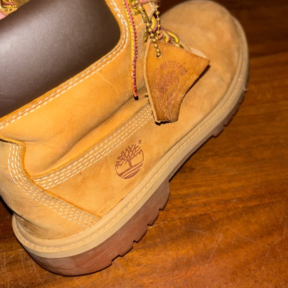 TIMBERLAND Boots - Picture 8 of 9